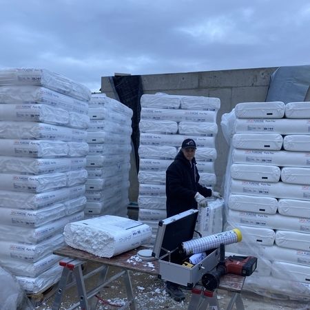 Material für Einblasdämmungen im Außenlager